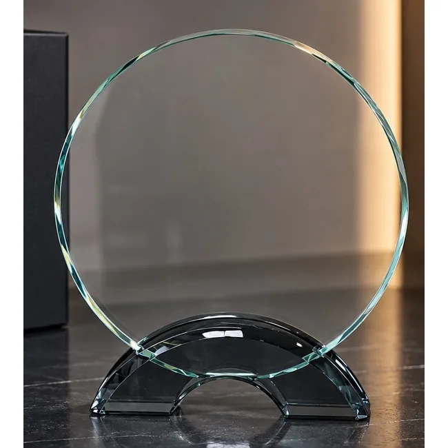 Trophée en cristal rond 20 cm avec socle arc