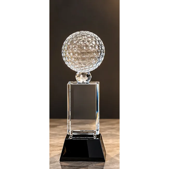 Trophée en cristal avec balle de golf à personnaliser